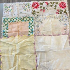 🔥HP🔥 11 Vintage handkerchiefs